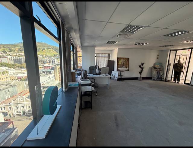 85M² BUILDING TO LET IN CAPE TOWN CITY CENTRE